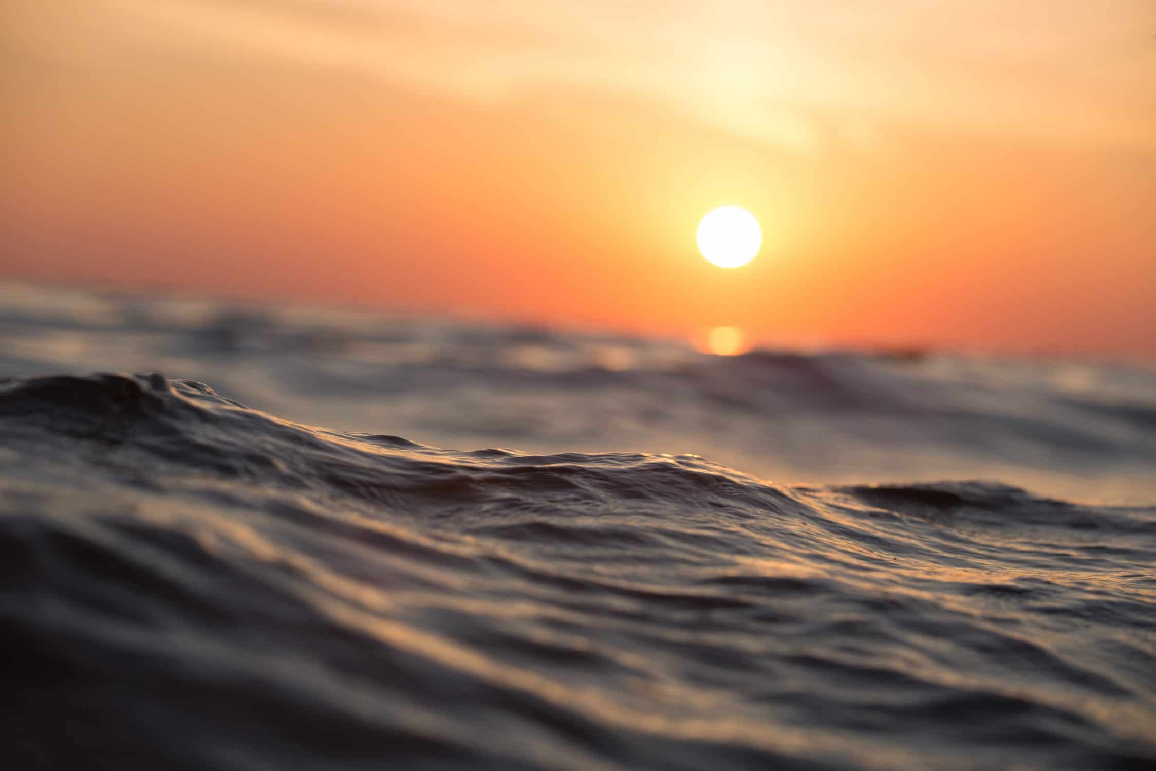 Water and sunset closeup foto at SurfWG Bali surf camp